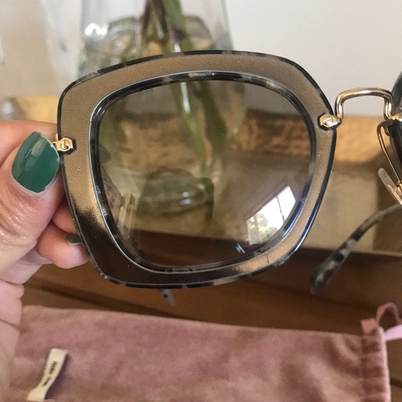Miu Miu MU 07OS 52mm Sunglasses - Picture 6 of 8